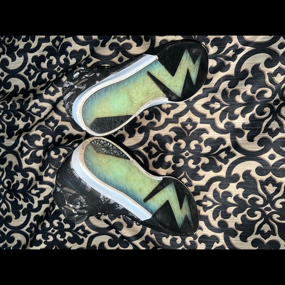 KD 6 LIFESTYLE (REFLECTOR CAMO) - Picture 9 of 9
